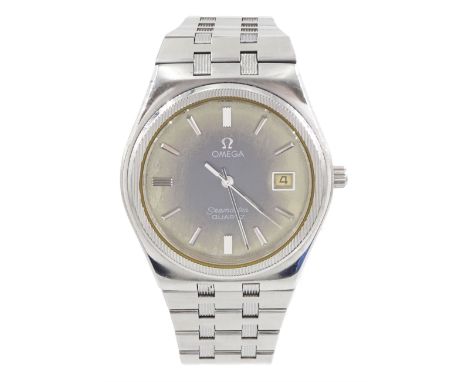 Omega Seamaster gentleman's stainless steel quartz wristwatch, Cal. 1342, dial with baton hour markers and date aperture, on 