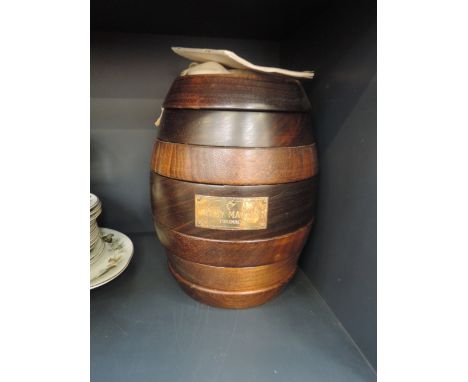 A late 20th century novelty Cribbage board modelled as a Cognac barrel by Remy Martin, with instructions