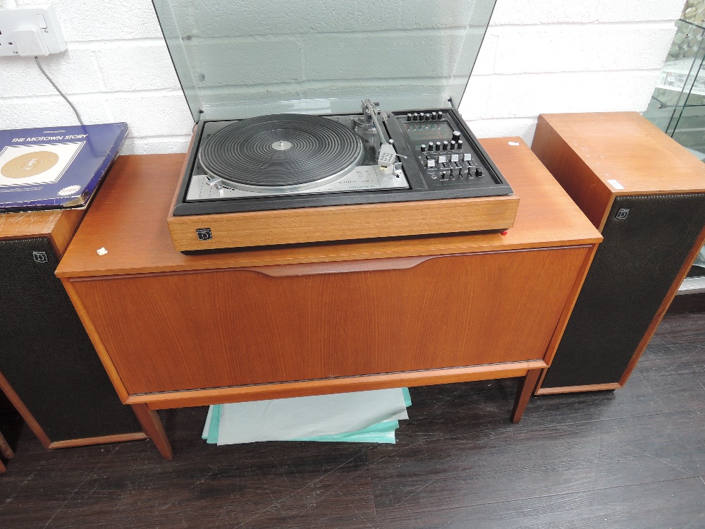 A vintage Dynatron music centre, GL78, with LS2034 speakers, and teak ...