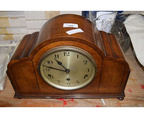 Early 20th Century mantel clock in arched case
