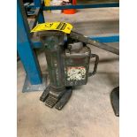 Hydraulic Toe Jack, 11-Ton Capacity