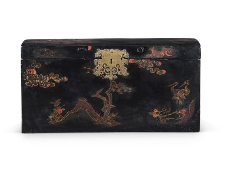 A QUEEN ANNE BLACK LACQUER AND GILT CHINOISERIE DECORATED CHEST EARLY 18TH CENTURY 47cm high, 86cm wide, 46cm deep   Conditio