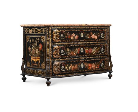 A RÉGENCE BLACK JAPANNED AND FLORAL DECORATED COMMODE CIRCA 1725 Serpentine fronted and with a moulded brêche d'Aleppe top 67