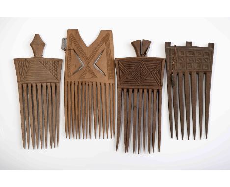 Four different combs, wood, carved and pierced decoration "Geometric motifs", Angolans - Tshokwe (related peoples), 20th C. (