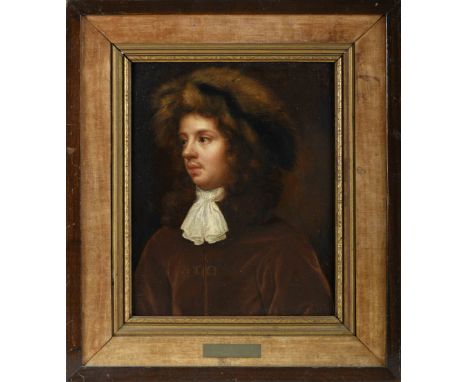 Portrait of a gentleman with a hat, oil on paper pasted onwood, Flemish school, 17th C., small restorations, probably later w
