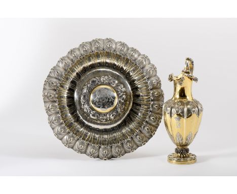 A pitcher with stand, Victorian (1837-1901), 925/1000 silver and gilt silver, decoration en relief "Flowers and leaves" and e
