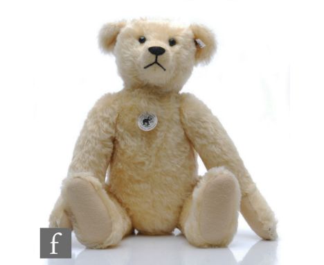 A Steiff 400520 Margarete's Teddy Bear Replica 1909, light blond mohair, limited edition 1793 of 1909, height 46cm, boxed wit