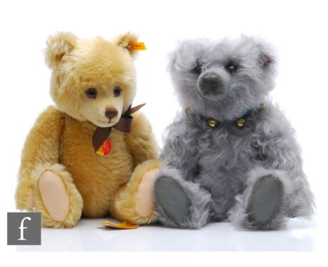 Two Steiff teddy bears, 662997 Bell Boy, grey mohair, limited edition 758 of 2000, height 40cm, boxed with certificate, toget