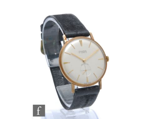A gentleman's 14ct Silvana manual wristwatch with gilt dagger batons and subsidiary seconds dial to a cream circular dial, ca
