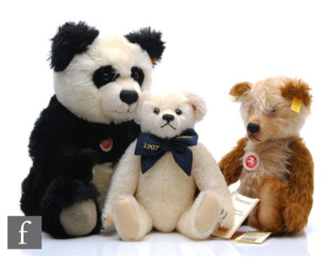 Three Steiff teddy bears, 001000 Classic Teddy Bear, cappuccino mohair, height 33cm, 038792 A Million Hugs, white mohair, lim