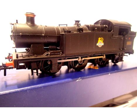 Bachmann 32-085, Class 56XX, BR Black, 6639, Early Crest, in very near mint condition, boxed. P&amp;P Group 1 (£14+VAT for th