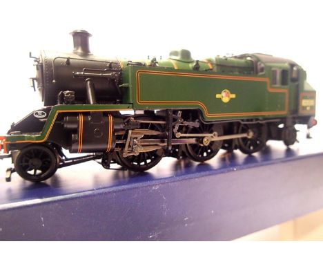 Bachmann 31-976A, Class 3MT, 82030, BR Green, Late Crest, in very near mint condition, box with minor wear. P&amp;P Group 1 (