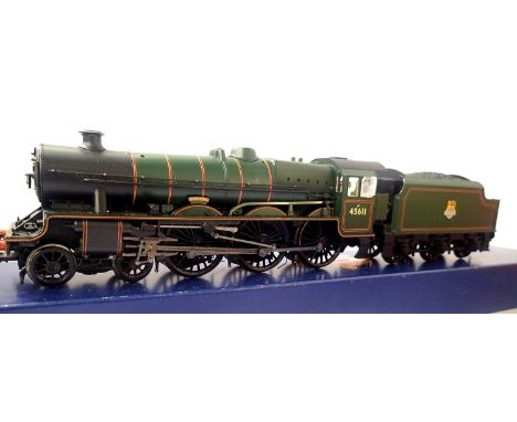 Bachmann 31-175 Jubilee Class 45611, Hong Kong, BR Green, Early Crest, in very good to excellent condition, missing one cab d