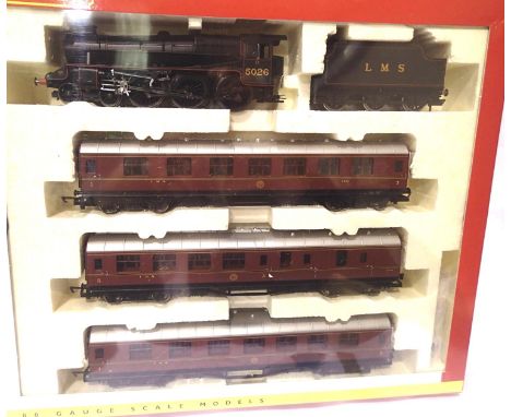 Hornby R2887M, Thames Forth Express train pack, LMS Black 5026 with three LMS Maroon coaches, limited edition 429/1200, in ex