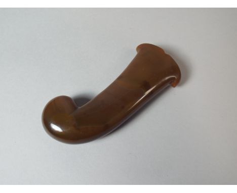 An Agate Mughal Dagger Handle, 12cm Long.