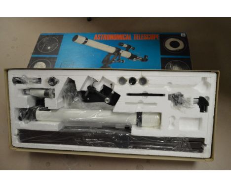 A boxed Astronomical telescope by Prinz Optics, Model 440.