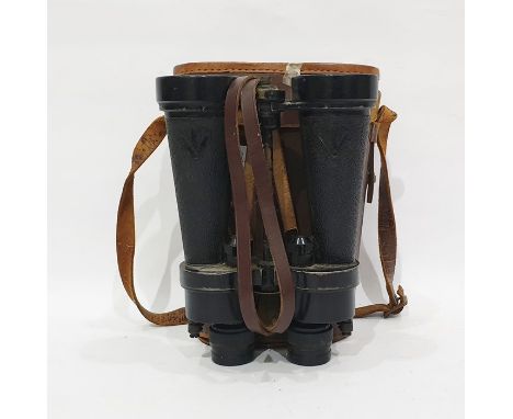 Pair of Barr and Stroud World War II naval binoculars CF41 with MOD arrow mark no. 65695 in brown leather case