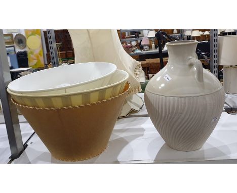 Large ceramic flagon/vase with single handle, ovoid with swirled incised decoration, two various ceramic table lamps and a da