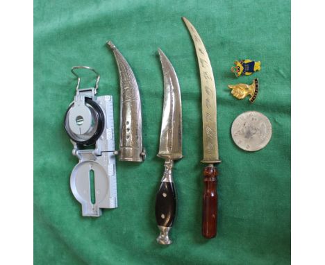 A mixed lot including a compass and two decorative knives