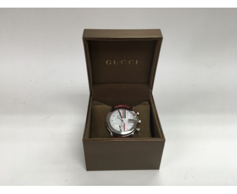 A Gucci diamond dial 101M chronograph watch boxed