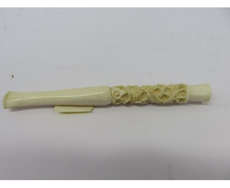 ANTIQUE IVORY, a Chinese dragon carved cigarette holder