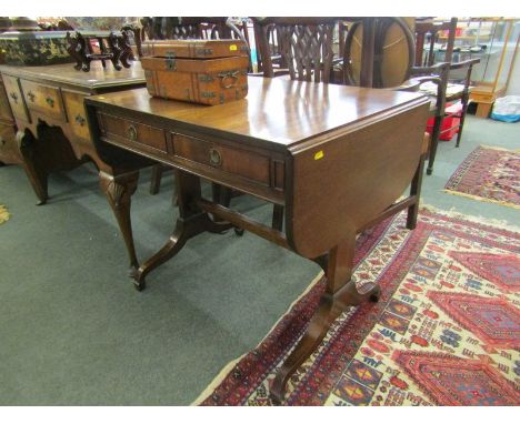 SOFA TABLE, a reproduction mahogany twin drawer drop leaf sofa table on splayed legs, 32" width