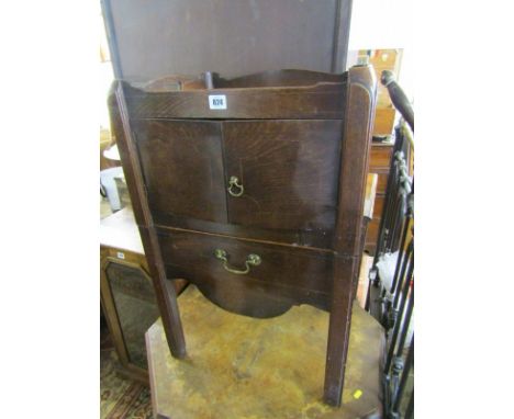 GEORGIAN TRAY TOP COMMODE, a sliding base twin cupboard commode, 19" width