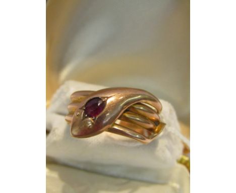 VINTAGE 9CT ROSE GOLD 3 COIL SNAKE RING, set with garnet to head, Chester HM 1917, size Q