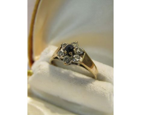 9CT GOLD SAPPHIRE CLUSTER RING, size L/M