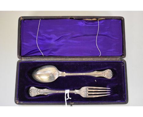 A Victorian Christening fork and spoon set, by The Portland Co (Francis Higgins), London 1861, 67g, in associated case. 