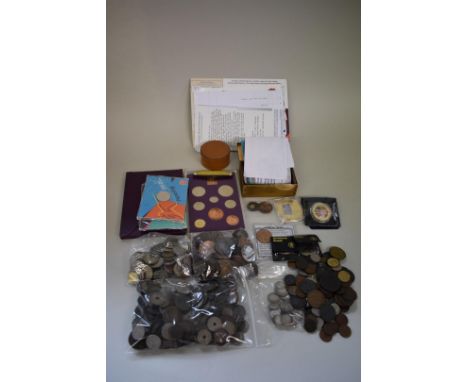 A quantity of World coins; to include a small collection of pre 1947 British silver coins 88g; a 1790 Macclesfield Charles Ro