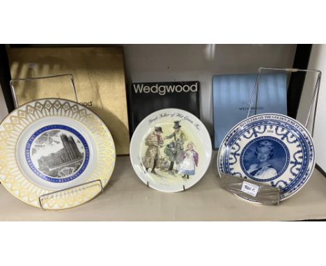 3 Boxed Wedgewood plates