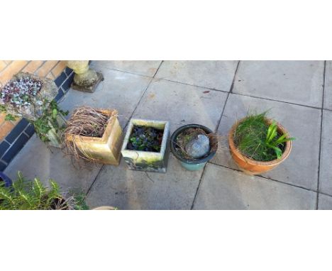 A stone effect planter &amp; 4 other ceramic