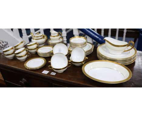 A Mintons part dinner and tea service