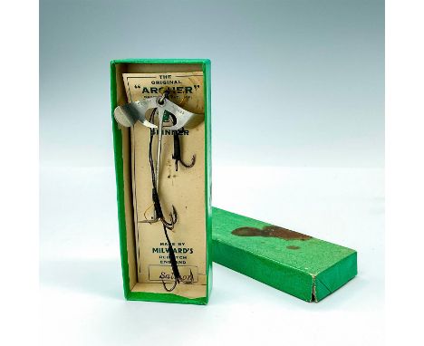 Comes in box still on sell card which is marked Salmon. This item has its original box with dimensions 4.75""L x 1.75""W x 1"