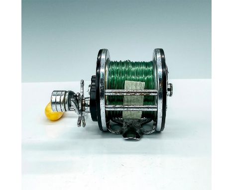 Solid and dependable, the Penn Long Beach Series has become the standard in saltwater quality at a popular price. Equipped wi