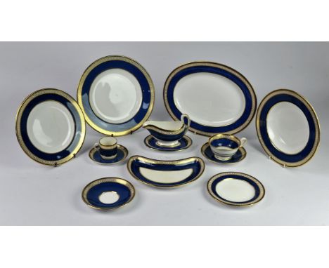 Spode Copelands China part dinner service, to comprise 18 soup plates, 23.4cm diameter, 17 plates, 22.7cm diameter, 11 cresce