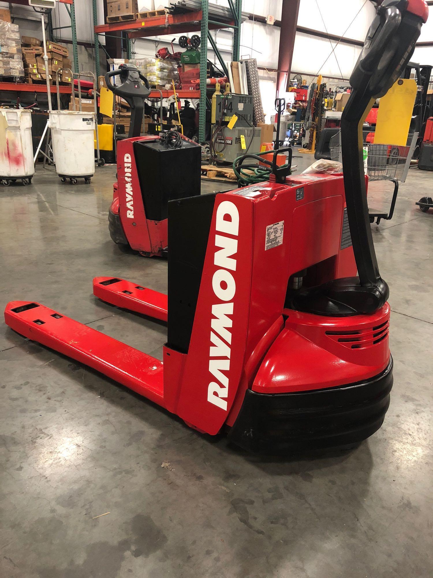 2014 RAYMOND ELECTRIC PALLET JACK MODEL 102TF45L, 4,500 LB CAPACITY, RUNS