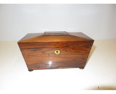Georgian tea caddy with fitted inner lids 