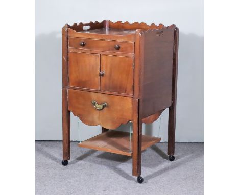 A George III Mahogany Tray Top Bedside Cabinet, with shaped edge with handle cut outs, fitted one narrow drawer, cupboard and