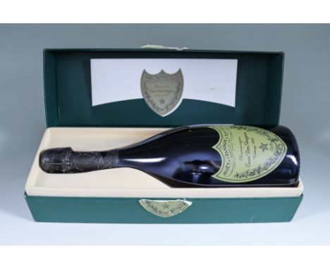 A Bottle of Vintage 1993 Moet &amp; Chandon 'Dom Perignon' Vintage Champagne, in presentation case