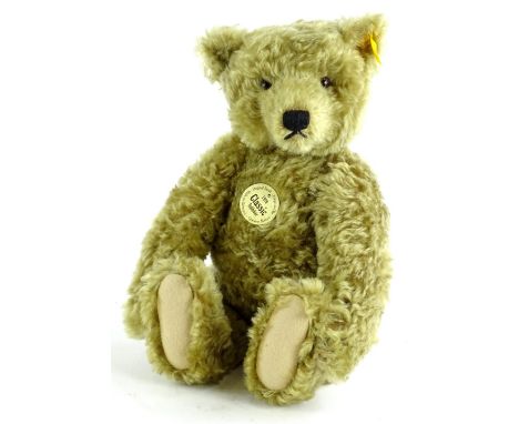 A Steiff 1920 classic teddy bear, in original box.