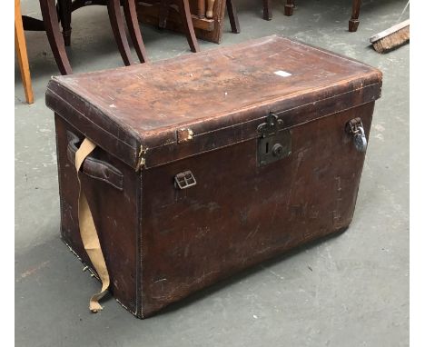 Victorian leather travel trunk, the top marked F.W.Clementson Esq, 19 Hussars, stamped with makers make 'Peal &amp; Co. Maker