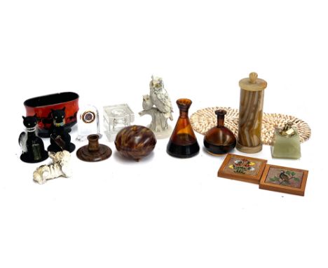 A mixed lot to include onyx table lighter; Villeroy &amp; Boch clock; faux tortoiseshell dressing table pot; Sylvac horse vas