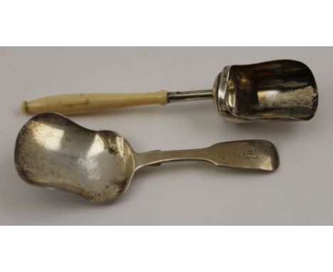 Thomas Whitaker or Thomas Whitehouse, a silver fiddle pattern caddy spoon, London 1843, together with a George III silver sho