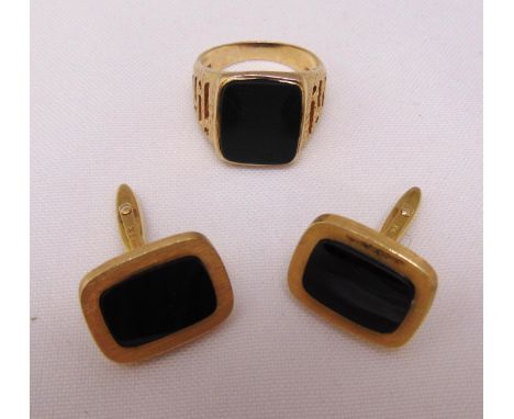 A pair of 9ct gold and onyx cufflinks and a matching signet ring, approx total weight 14.7g