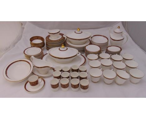 Royal Doulton Tennyson H5249 dinner, tea and coffee service to include plates, bowls, serving dishes, a meat platter, sauce b