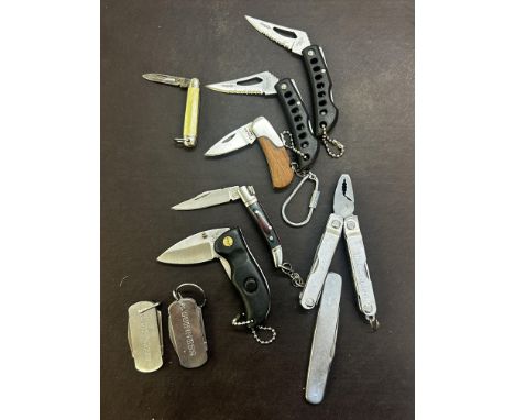 Collection of key ring pen knives