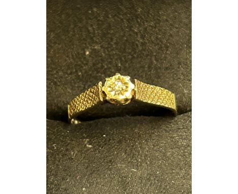 9ct Gold diamond solitaire ring Size S 2.1g 