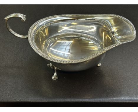 Silver gravy boat 120g